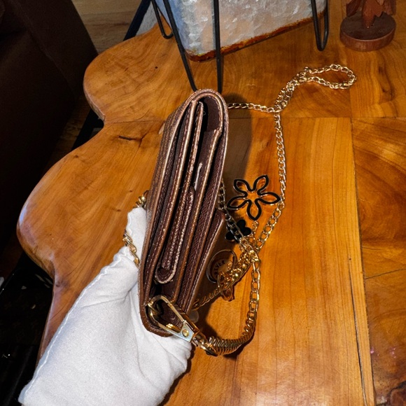 Louis Vuitton
2000 Damier Ebene Pattern Porte-Trésor Étui Papier Wallet - Picture 5 of 17